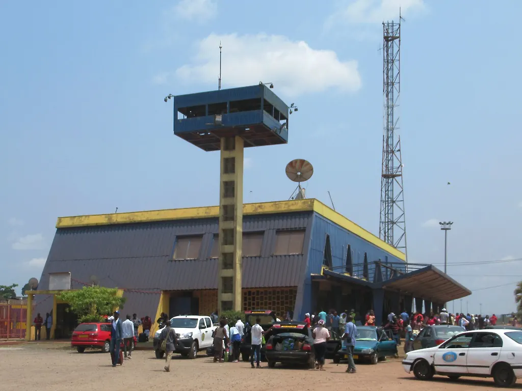 Franceville station building topped by a blue and yellow control tower